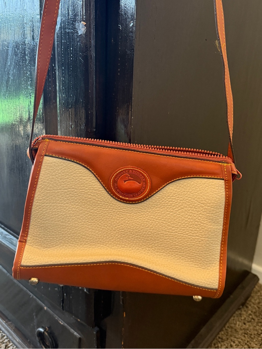 90's Dooney & Burke Creme crossbody with strap
